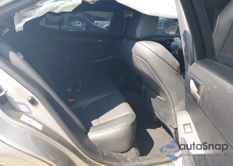 2017 Lexus Is 200T из США, поврежденный, VIN JTHBA1D27H5043593